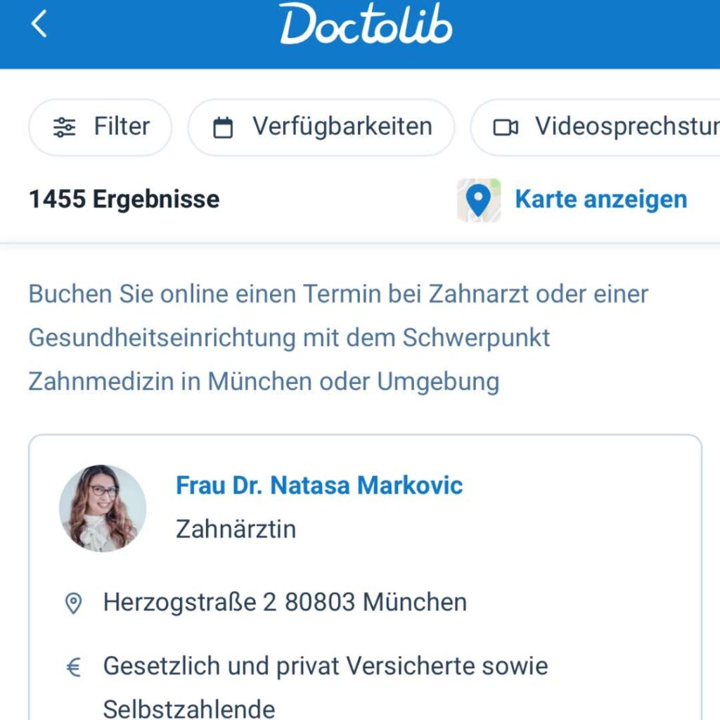 Screenshot der Doctolib-Ergebnisseite mit 1.455 Vorschlägen für Zahnarzttermine in München – zeigt anschaulich einen zentralen Punkt bei Doctolib Nachteilen, Vorteilen und Alternativen: Patienten bekommen auch andere Praxen angezeigt, selbst wenn sie über Ihre Website buchen wollen.