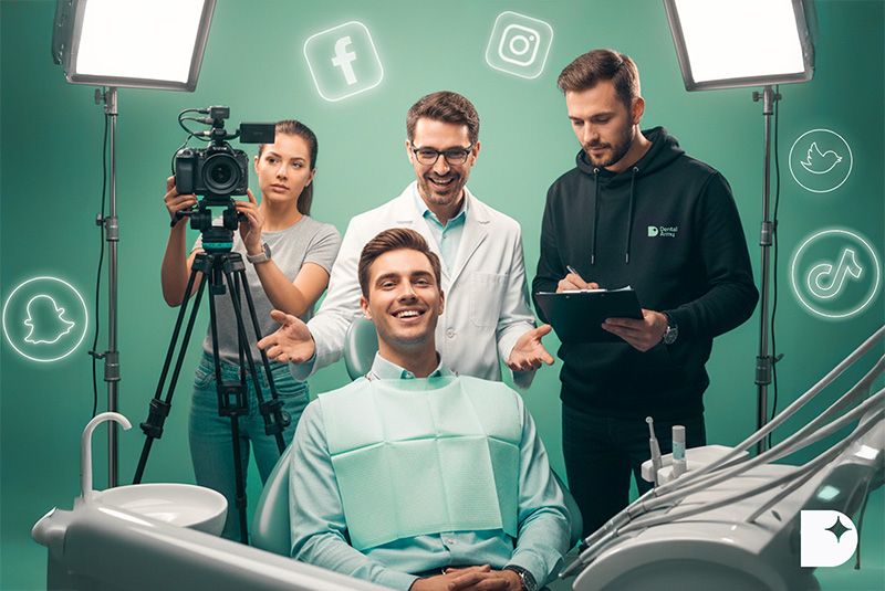 Modernes Fotoshooting in einer Zahnarztpraxis zur Erstellung von Social Media Content mit sichtbaren Symbolen von Facebook, Instagram und TikTok – ideal für effektives Social Media Marketing für Zahnarztpraxen.